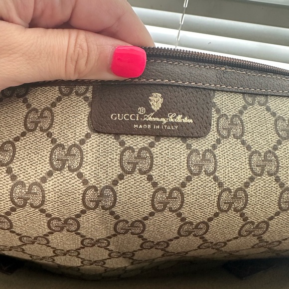 Gucci Supreme Monogrammed Tote - Picture 3 of 7